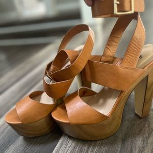 JUST FAB COGNAC PLATFORM SANDALS